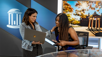 Leyla Santiago instructing a student.